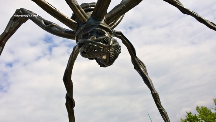 渥太華遊記｜遇見外表邪惡，內心溫柔的巨大蜘蛛《母親》